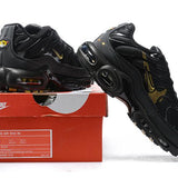 Nike Air Max Plus Preto e Dourado